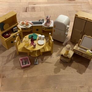 Calico Critters Kitchen and Bedroom Accessories